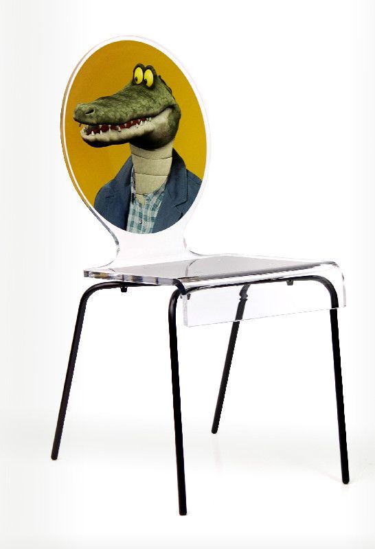 Chaise acrylique Graph pieds métal crocodile