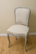 Chaise acajou Carl capitonnée cendre Chaise acajou Carl capitonnée cendre