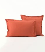 Taie d'oreiller uni en percale coloris orange Etincelle 50x70 - Sylvie Thiriez