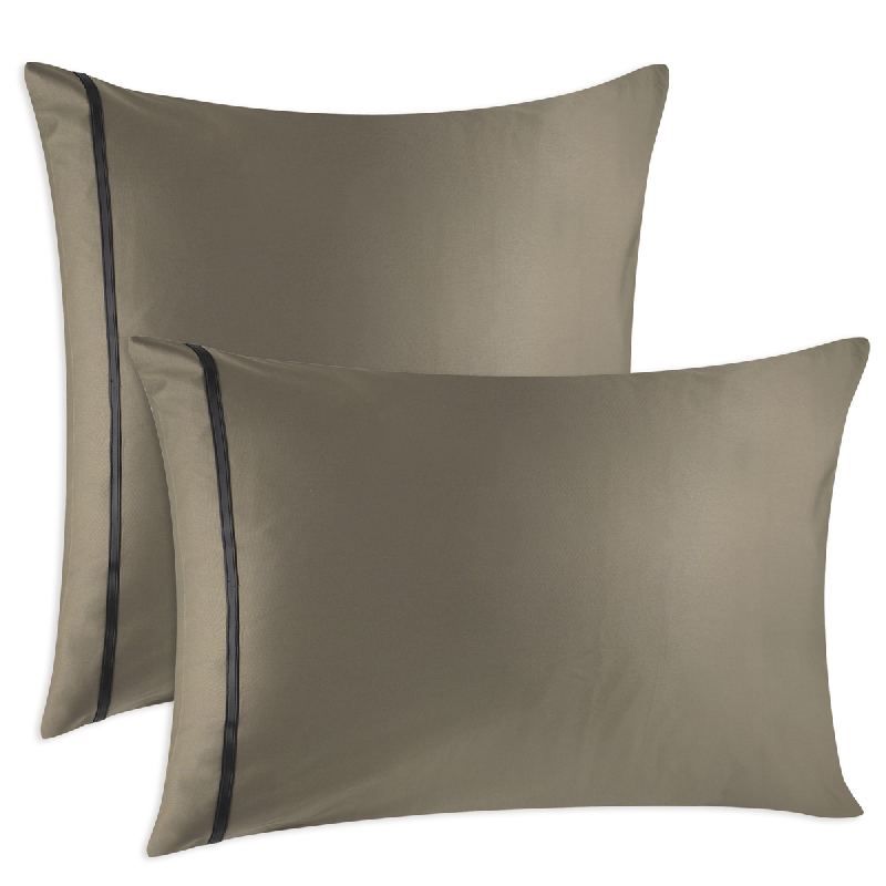 Taie d'oreiller satin Kim marron 65x65 - Liou