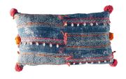 Coussin Kos en coton inspiration ethnique fils pompons et coquillages 35x60 - Toulemonde Bochart