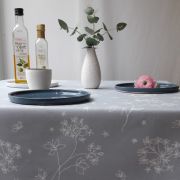 Chemin de table Astrance gris coton enduit ourlé 160x50 - Fleur de Soleil