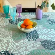 Chemin de table Feuilles turquoise gris coton enduit ourlé 160x50 - Fleur de Soleil