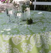 Nappe Hortensia vert coton enduit ourlée ovale 160x200 - Fleur de Soleil