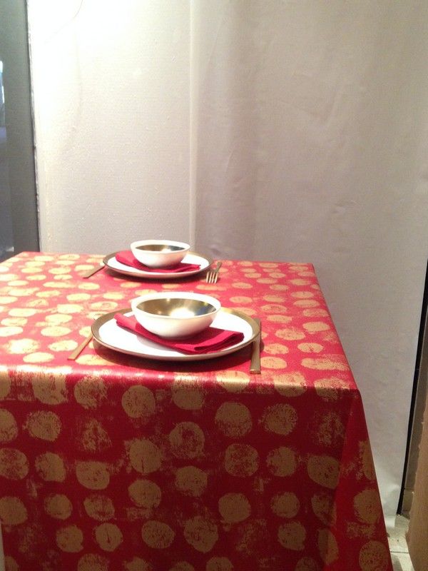 Nappe Pastille or/rouge coton enduit non ourlée 120x120 - Fleur de Soleil