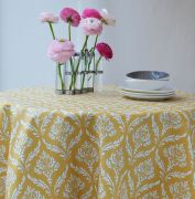 Nappe Pompadour jaune coton enduit non ourlée 160x160 - Fleur de Soleil
