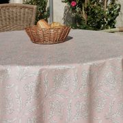 Nappe Pompadour rose coton enduit ourlée 160x160 - Fleur de Soleil
