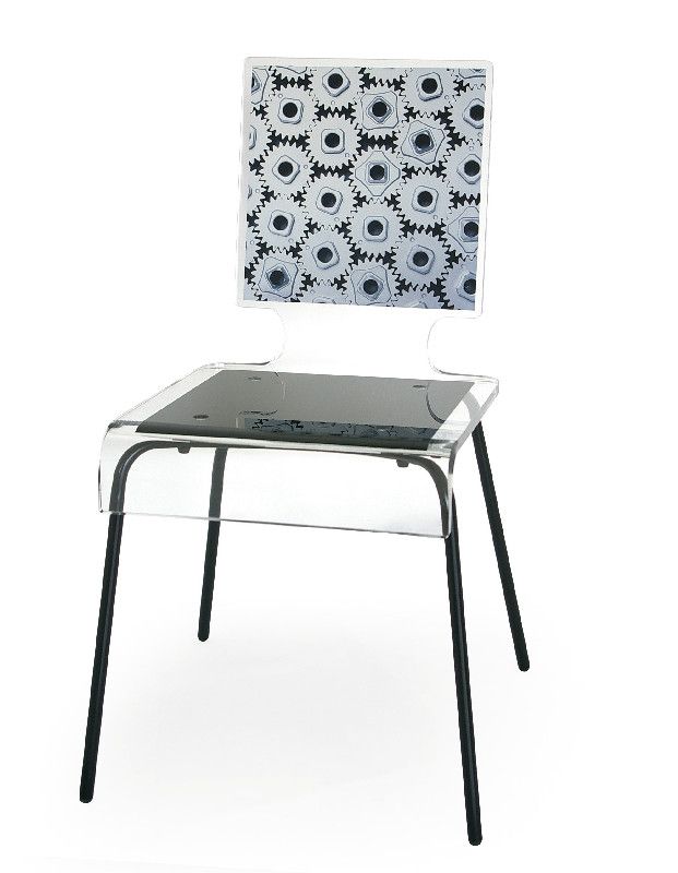Chaise acrylique Graph pieds métal engrenage
