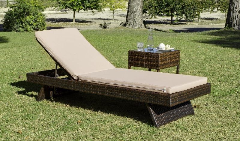 Bain de soleil résine Minerva Nautic avec coussins beige