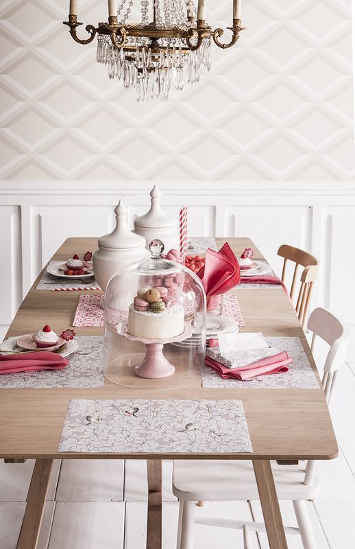 Chemin de table Emblème Fraise coton enduit 50x150 - Alexandre Turpault