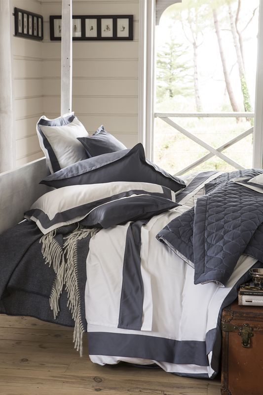 Drap plat Gabrielle neige/marine satin de coton 180x290 - Alexandre Turpault
