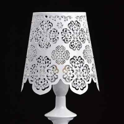 Lampe de table Elegance Métal Blanc Dentelle