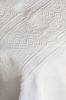 Dessus de lit Champsaur blanc motifs classiques piqué de coton 230x250