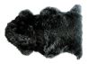 Tapis Douchka peau de mouton coloris noir 67x100