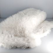 Carpette en polyester fourrure synthétique blanche 90x60 - Créations Léonie’s France