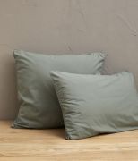 Taie d'oreiller uni en percale lavée coloris vert sauge 50x70 - Sylvie Thiriez