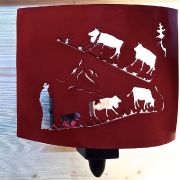 Applique métal rouge Montée en alpage découpée - Les Sculpteurs du lac
