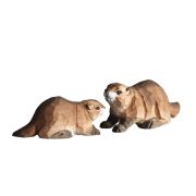 Couple de marmottes couchées en bois sculpté tilleul coloris naturel - Les Sculpteurs du lac