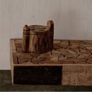 Etagère rectangulaire en morceau de bois reconstitués Chalet 70x20x5 - Les Sculpteurs du lac