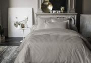 Housse de couette Allure Discrétion satin de coton jacquard Brume 140x200