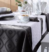 Nappe Brunch en polyester coloris blanc 150x150 - Tradilinge