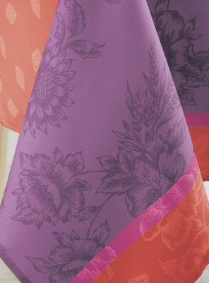Nappe Garrigue Carmin polyester bicolore motifs fleurs 150x250 - Tradilinge